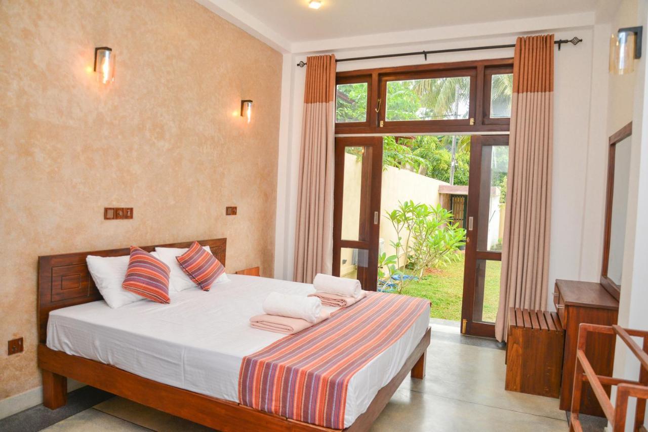 Yehen'S Villa Unawatuna Exterior photo